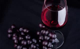 grape-with-glass-of-red-wine