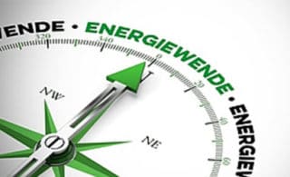 Kompass wo die Nadel auf Energiewende zeigt